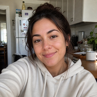 Sara L.